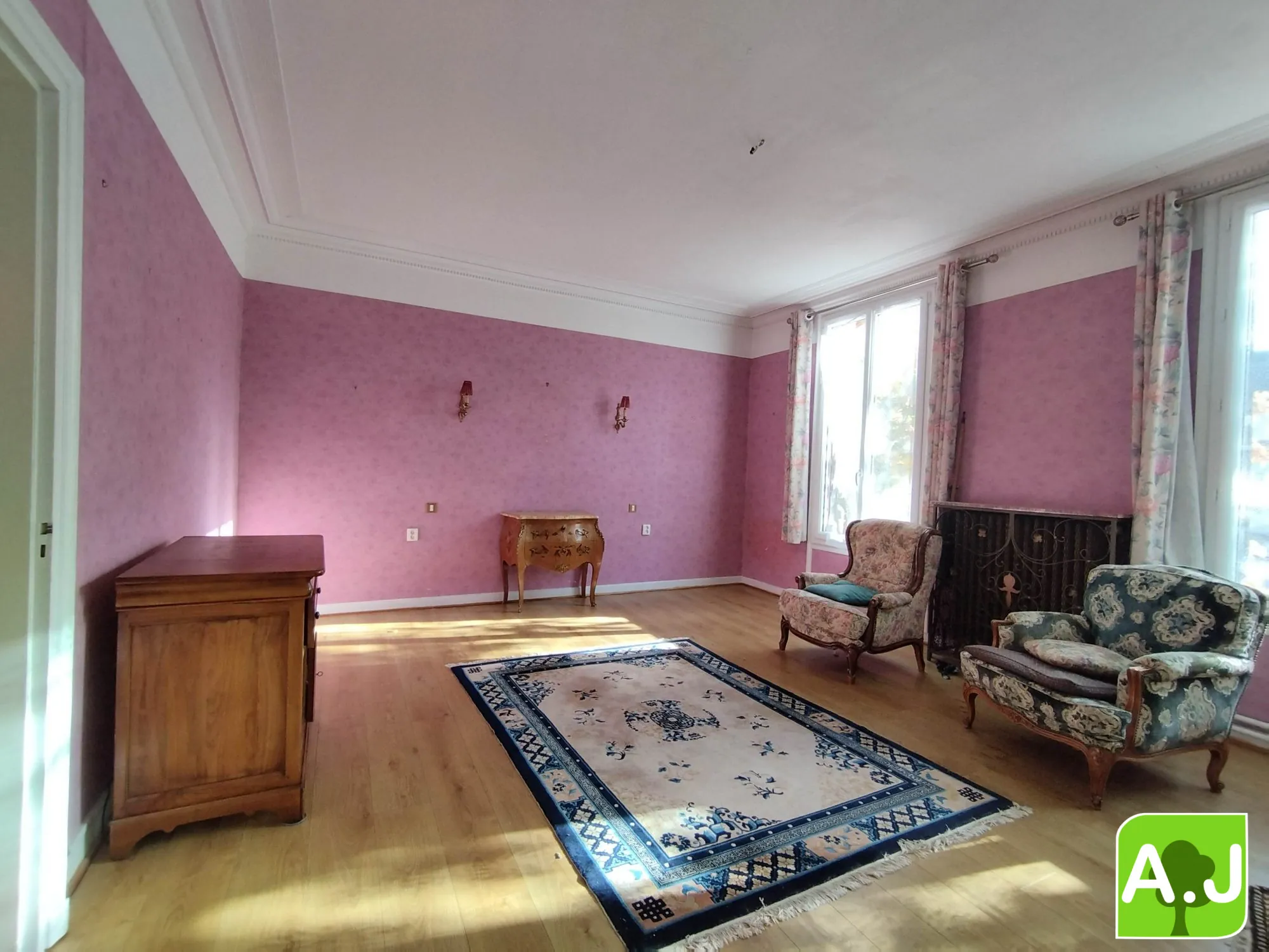 Bel appartement 4 chambres avec terrasse en hyper-centre de Saint André de l'Eure 