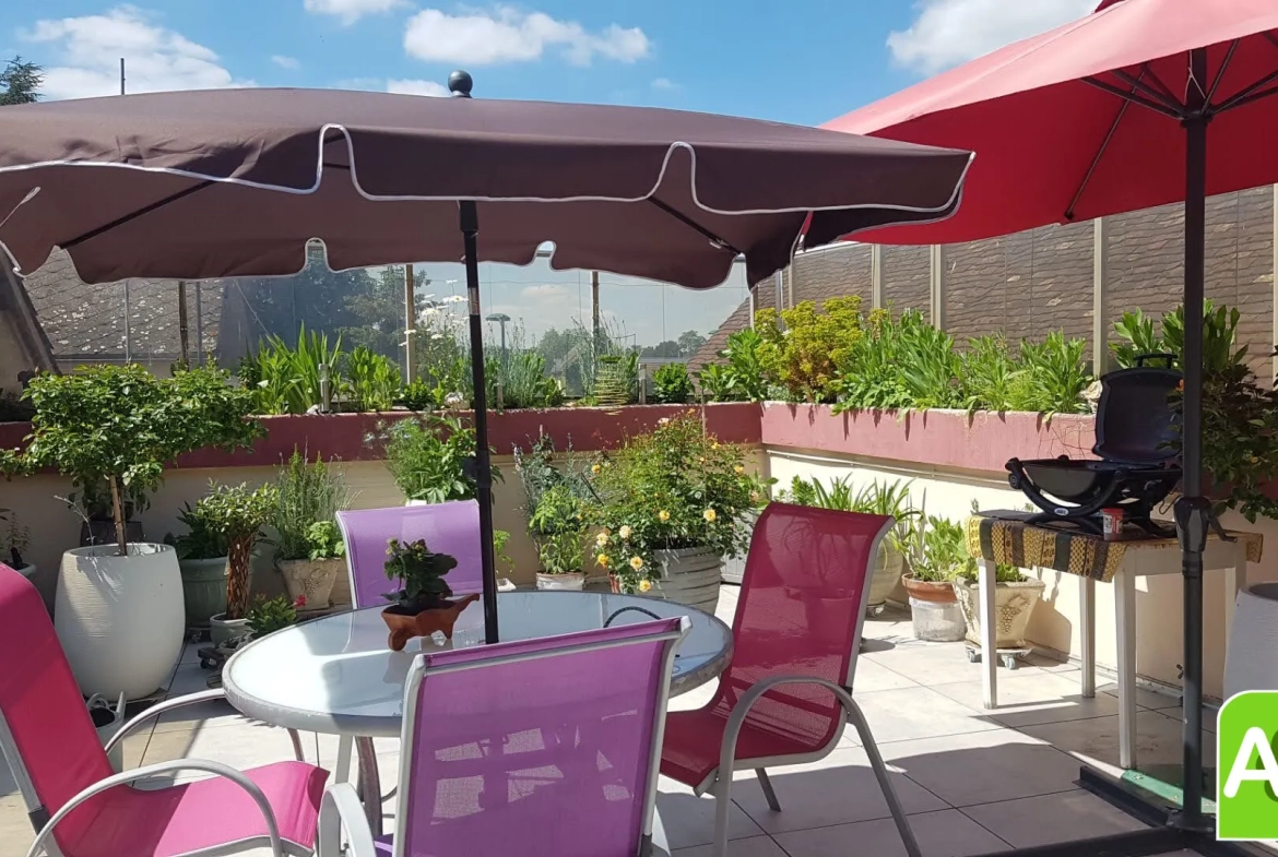 Bel appartement 4 chambres avec terrasse en hyper-centre de Saint André de l'Eure 