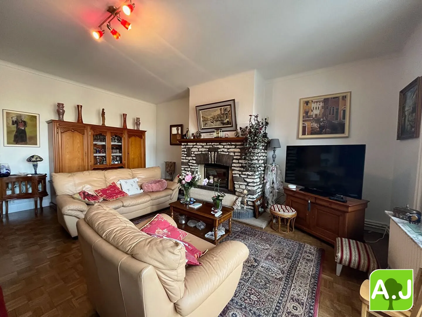 Bel appartement 4 chambres avec terrasse en hyper-centre de Saint André de l'Eure 