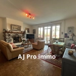 Bel appartement 4 chambres avec terrasse en hyper-centre de Saint André de l'Eure