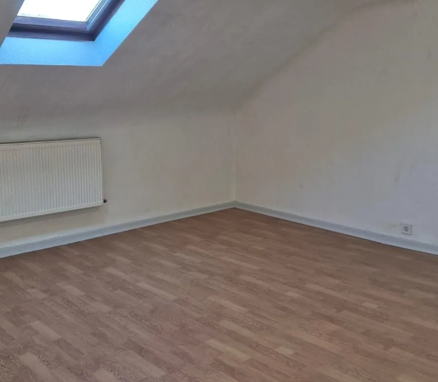 Appartement T3 atypique à Forbach proche centre-ville – 58 m², parking et cave 
