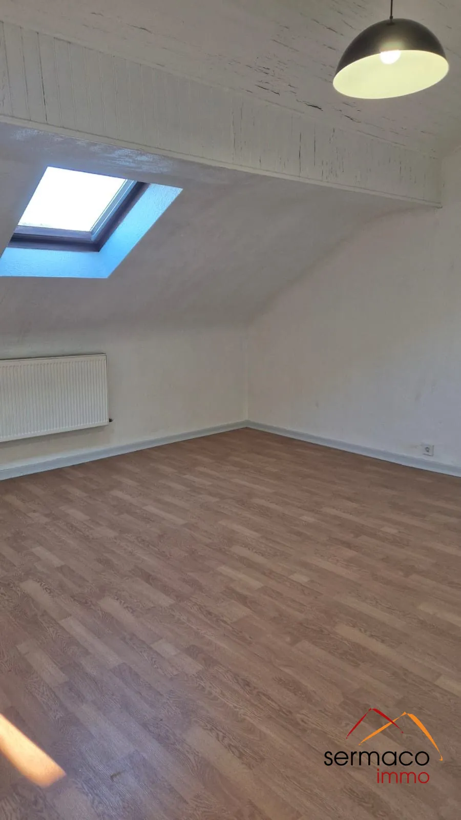 Appartement T3 atypique à Forbach proche centre-ville – 58 m², parking et cave 