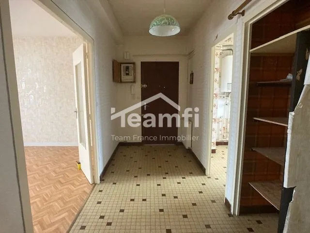 Appartement T3 lumineux avec cave et parking sécurisé à Saint-Florent-sur-Cher 