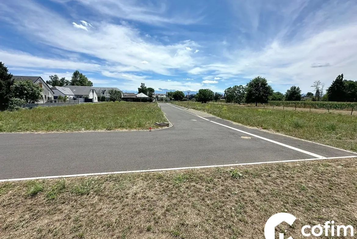 Terrain constructible et viabilisé à Laloubère près de Tarbes 