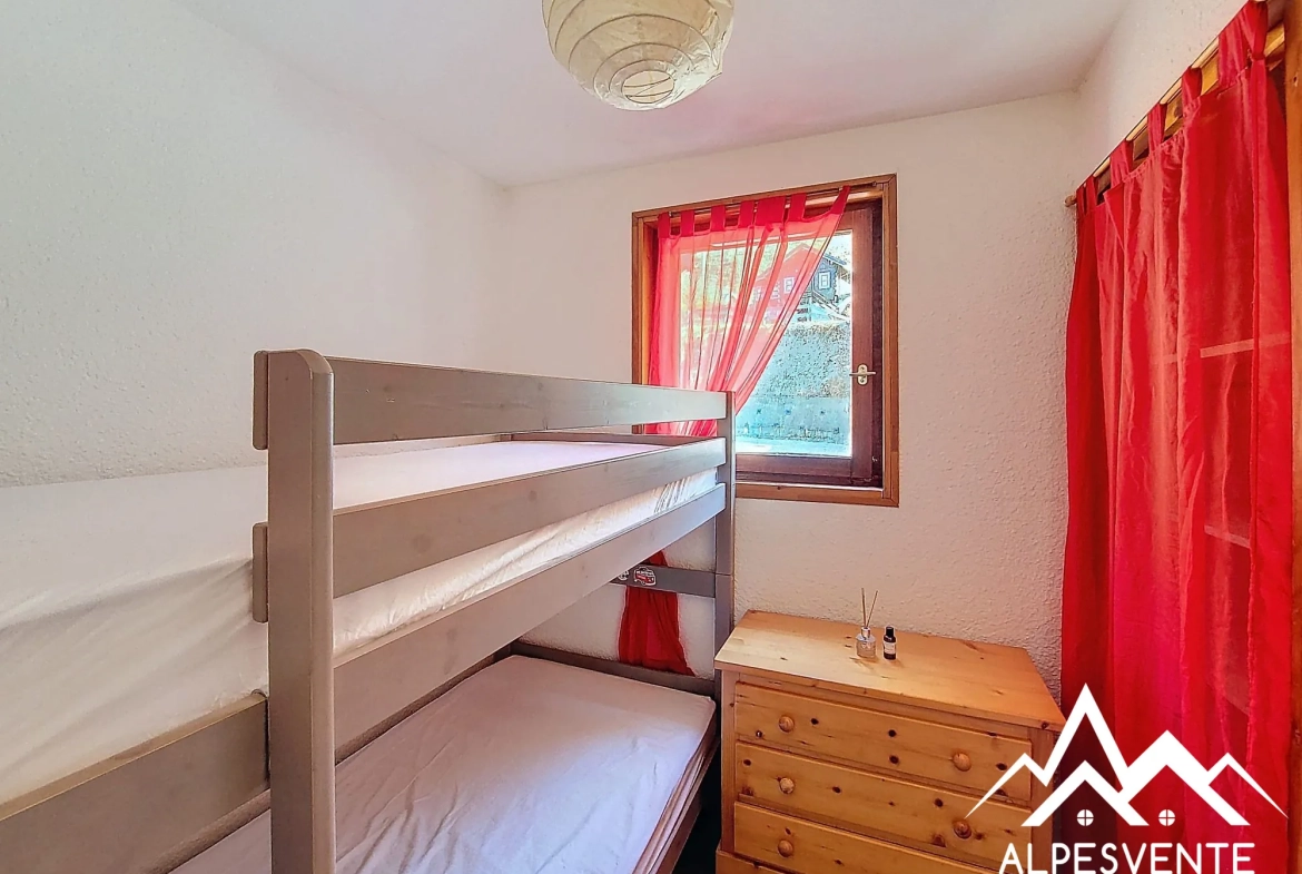 avendre_appartement_2chambres_lebiot_alpesvente Appartement T3 lumineux à Le Biot avec balcon et cave, proche stations de ski 