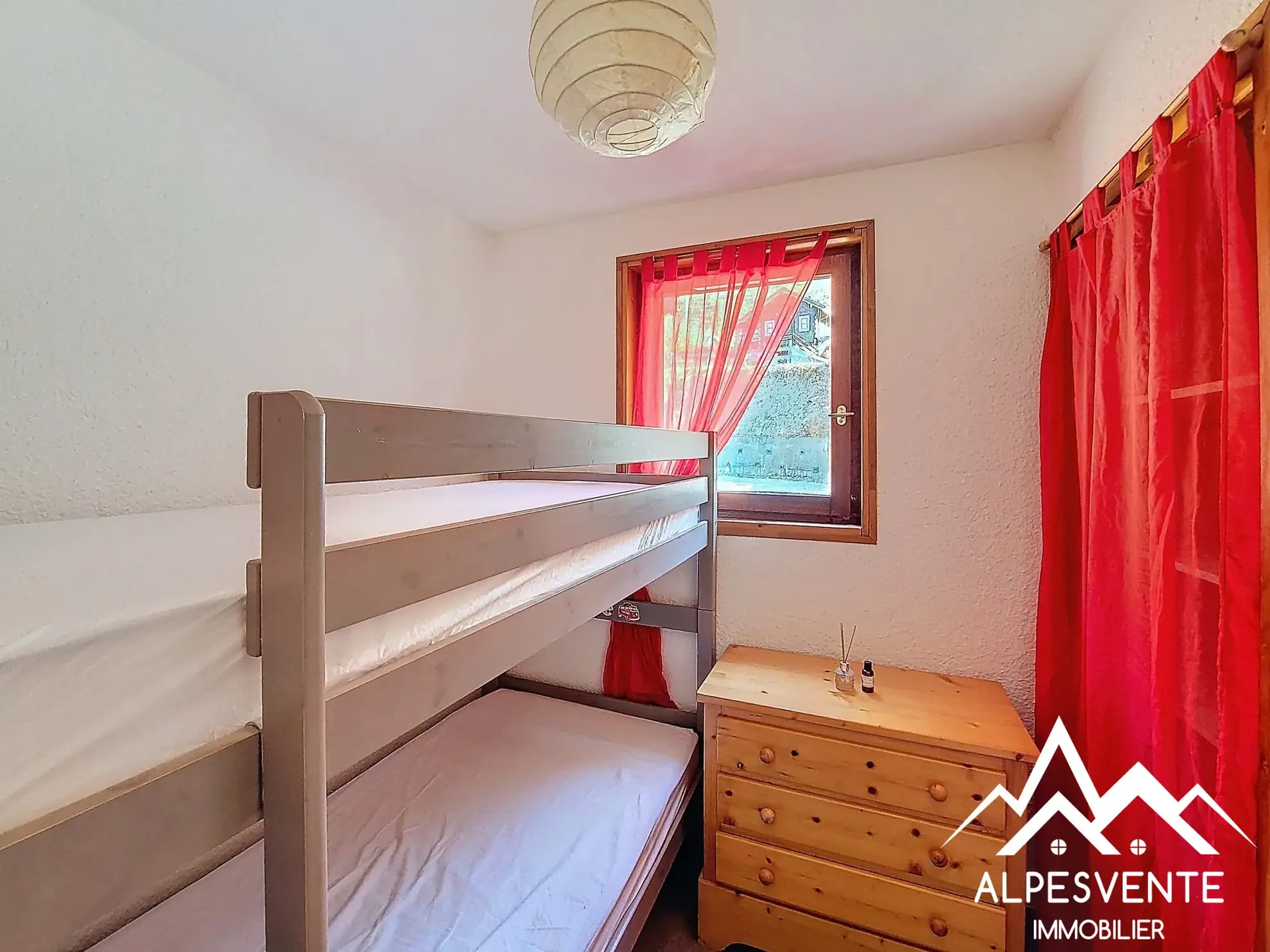 avendre_appartement_2chambres_lebiot_alpesvente Appartement T3 lumineux à Le Biot avec balcon et cave, proche stations de ski 