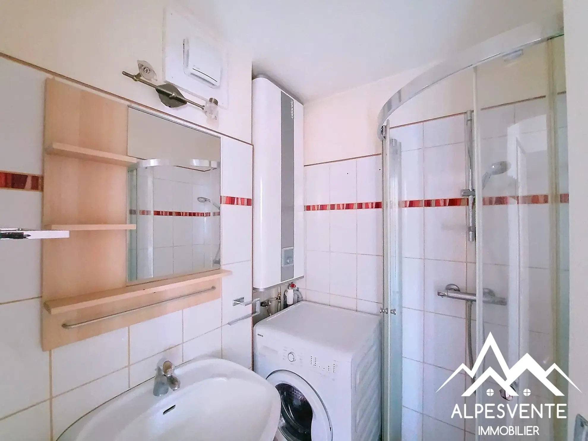avendre_appartement_2chambres_lebiot_alpesvente Appartement T3 lumineux à Le Biot avec balcon et cave, proche stations de ski 
