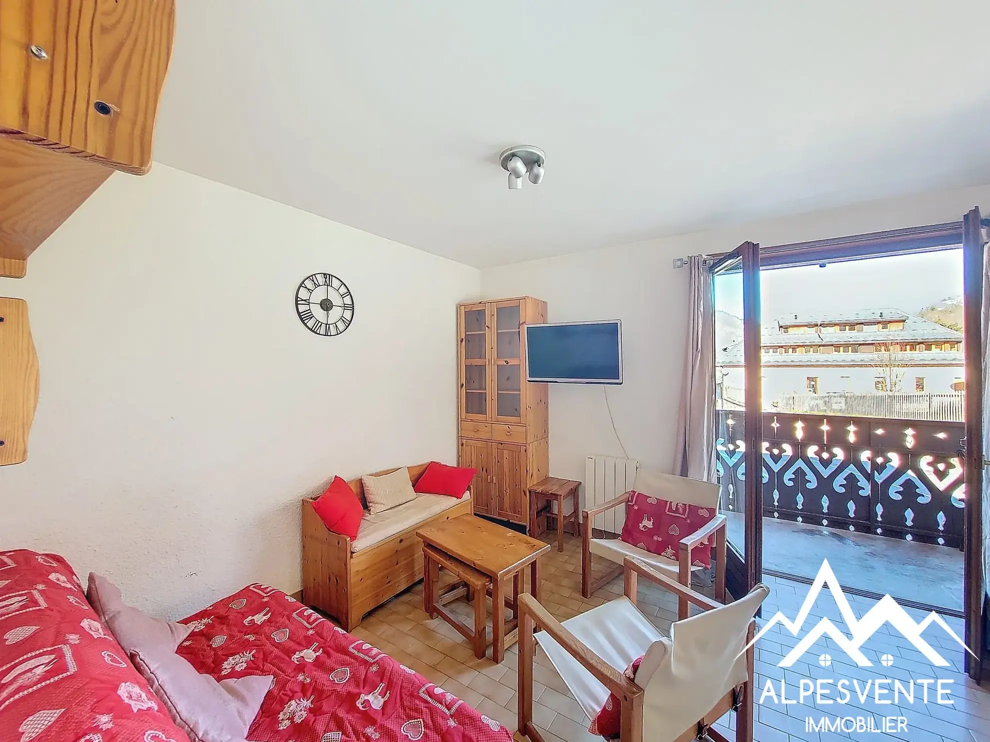 avendre_appartement_2chambres_lebiot_alpesvente Appartement T3 lumineux à Le Biot avec balcon et cave, proche stations de ski 
