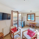 avendre_appartement_2chambres_lebiot_alpesvente Appartement T3 lumineux à Le Biot avec balcon et cave, proche stations de ski