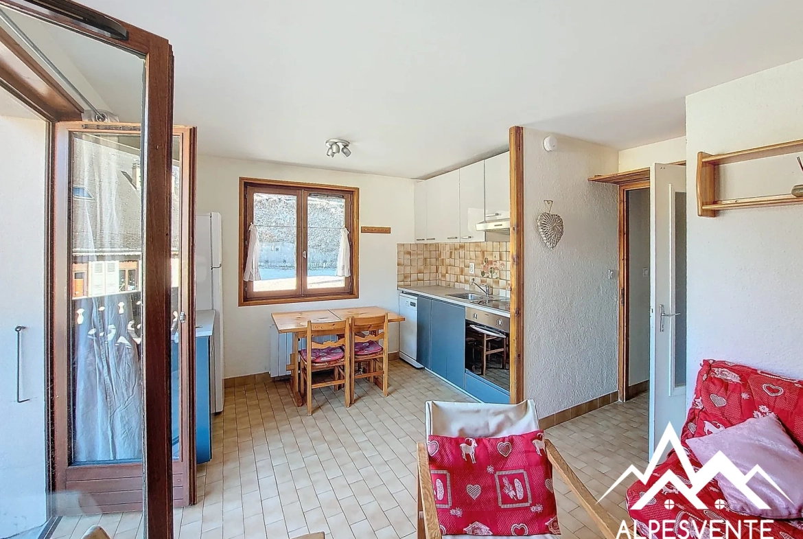 avendre_appartement_2chambres_lebiot_alpesvente Appartement T3 lumineux à Le Biot avec balcon et cave, proche stations de ski 