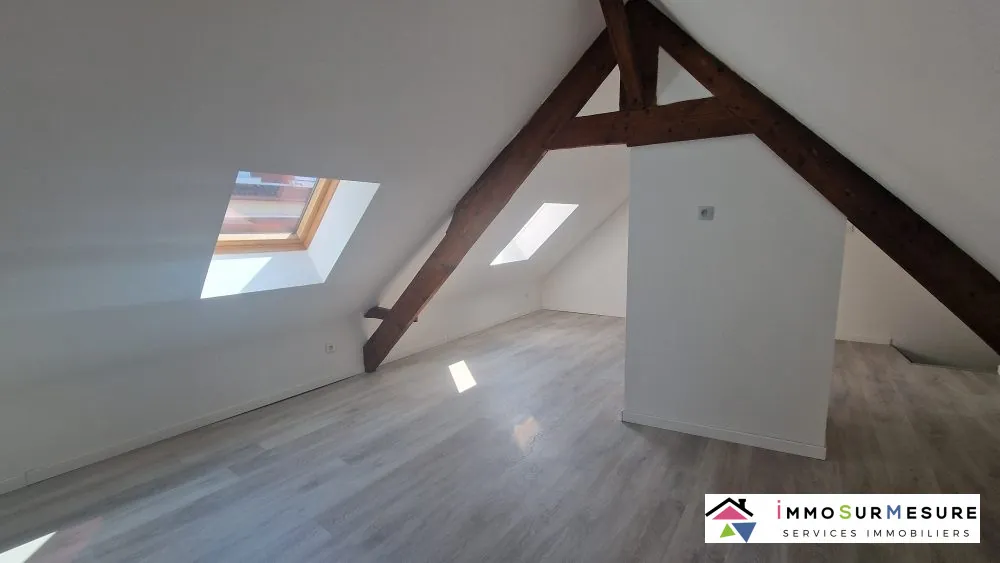 Maison mitoyenne de 71 m² avec jardin à Saint-Pol-sur-Ternoise 