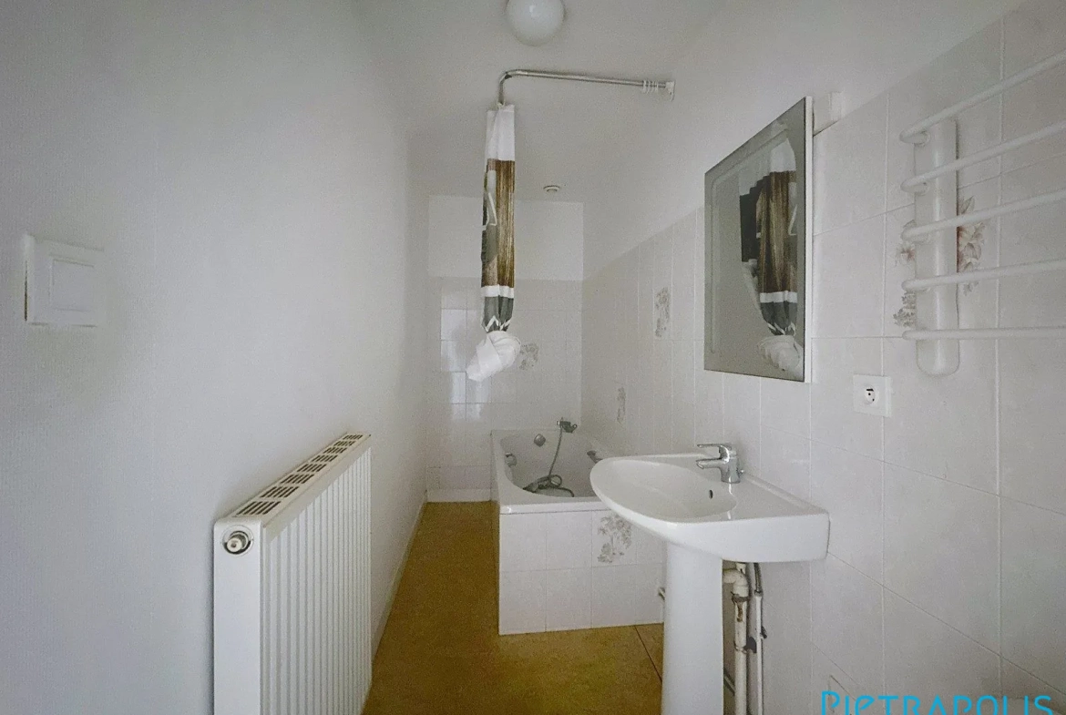 Achat maison de village 85m² avec terrasse à Cublize proche du Lac des Sapins 