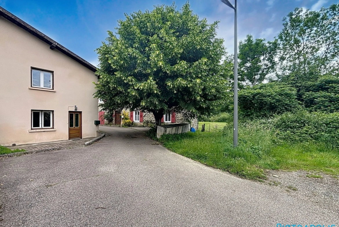 Achat maison de village 85m² avec terrasse à Cublize proche du Lac des Sapins 