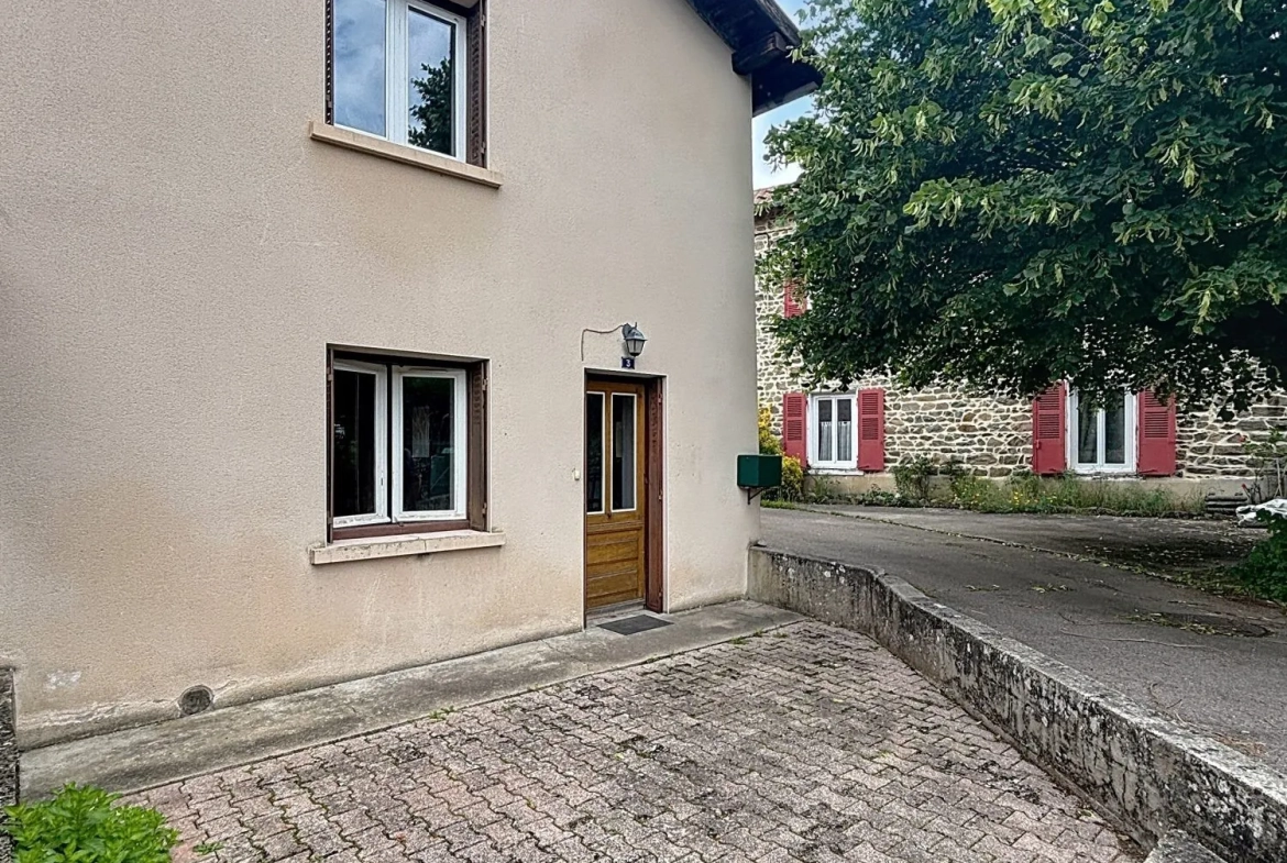 Achat maison de village 85m² avec terrasse à Cublize proche du Lac des Sapins 