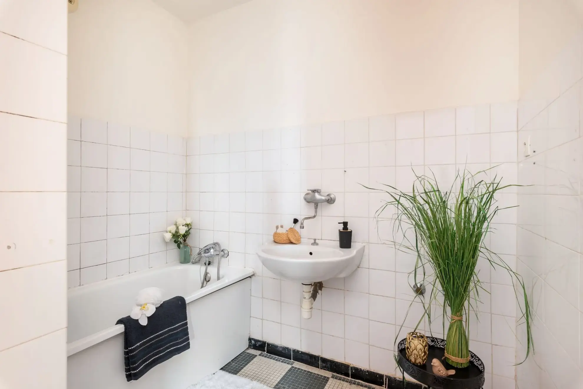 Appartement T4 à vendre à Écully avec loggia, ascenseur et proximité commodités 
