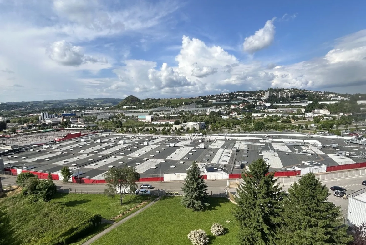 Appartement T3 à vendre à Saint-Étienne - 62 m², dernier étage, balcon, cave 