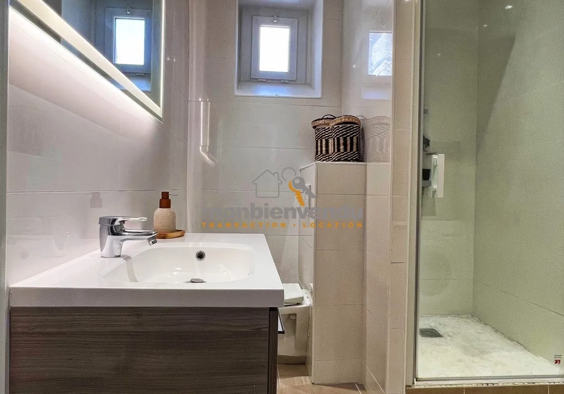 À vendre appartement T2 de 67m² à Aurillac, calme et proche du centre-ville 