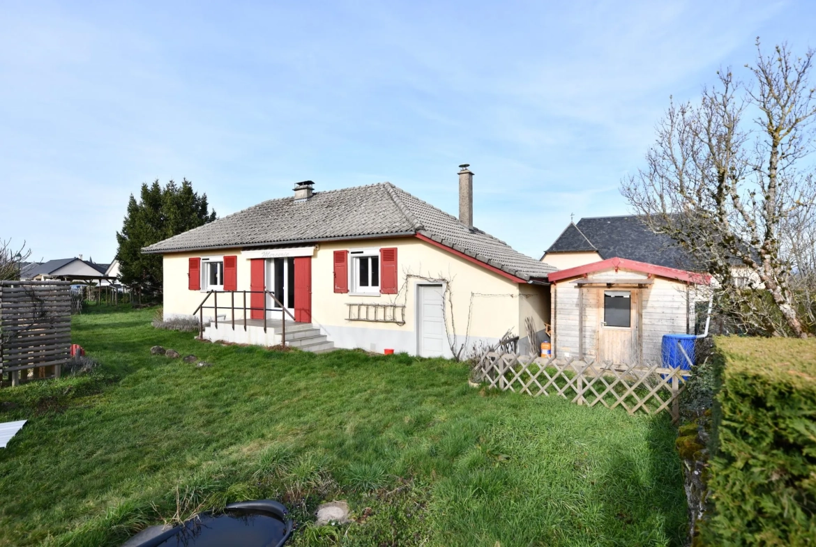 Maison de plain-pied lumineuse avec jardin à Pleaux 