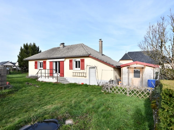 Maison de plain-pied lumineuse avec jardin à Pleaux