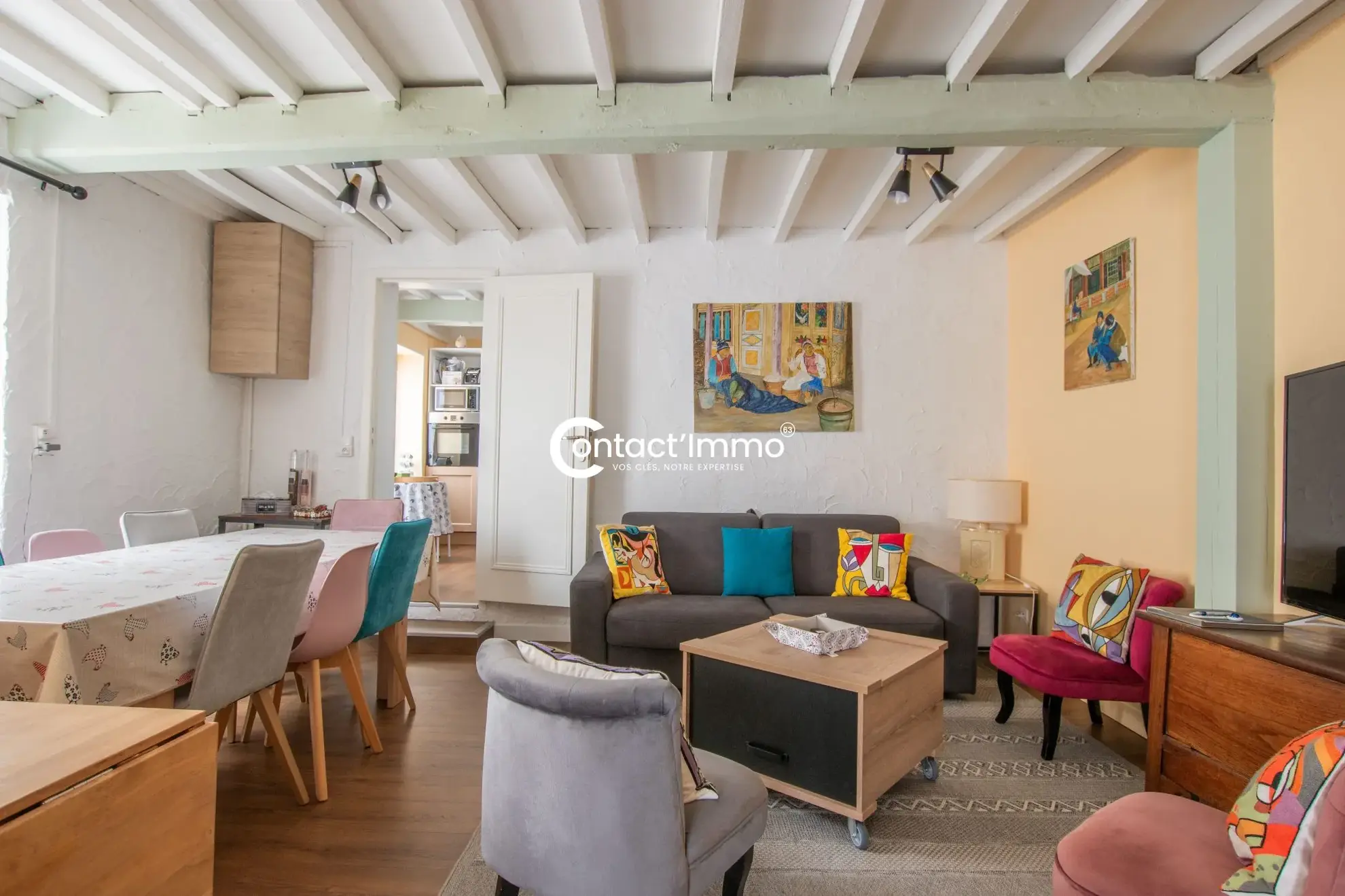 Maison à Jozé avec 3 chambres, cour fermée et potentiel Gîte 