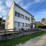 Maison Maison à rénover avec grand terrain à Ydes, 4 chambres, potentiel élevé