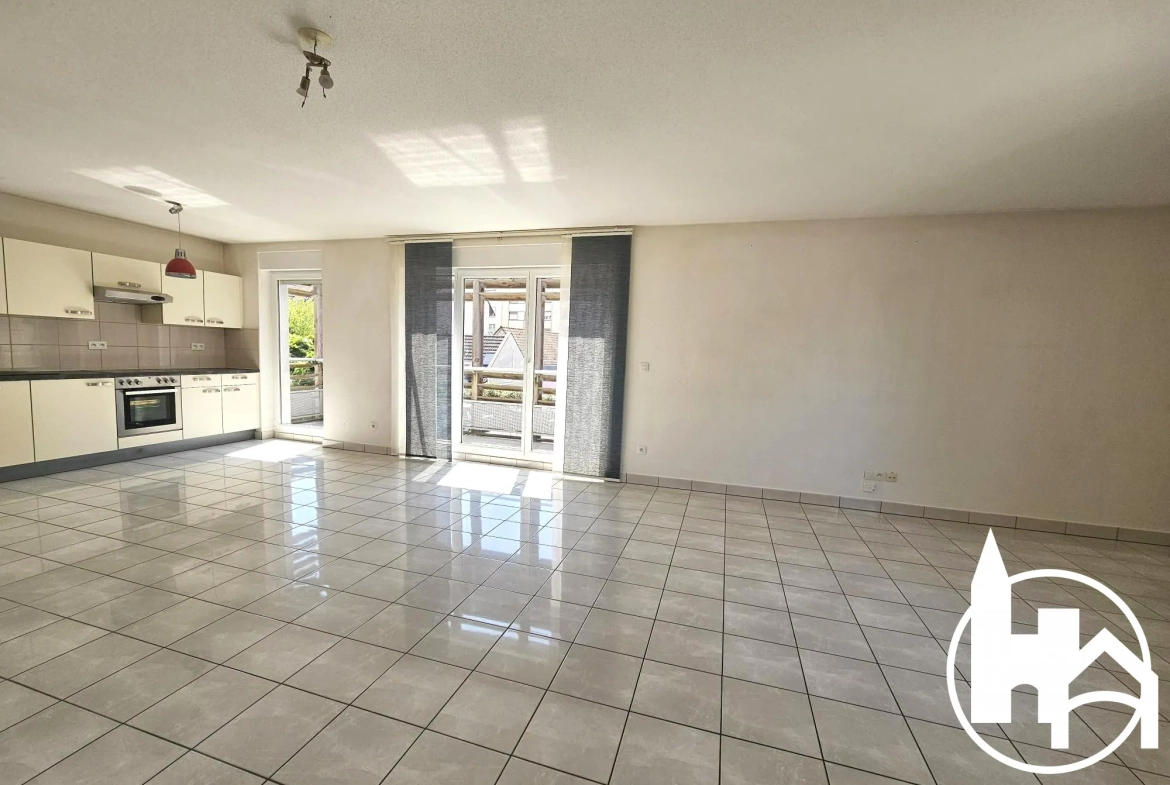 Appartement 2 pièces avec terrasse et stationnement à Strasbourg 