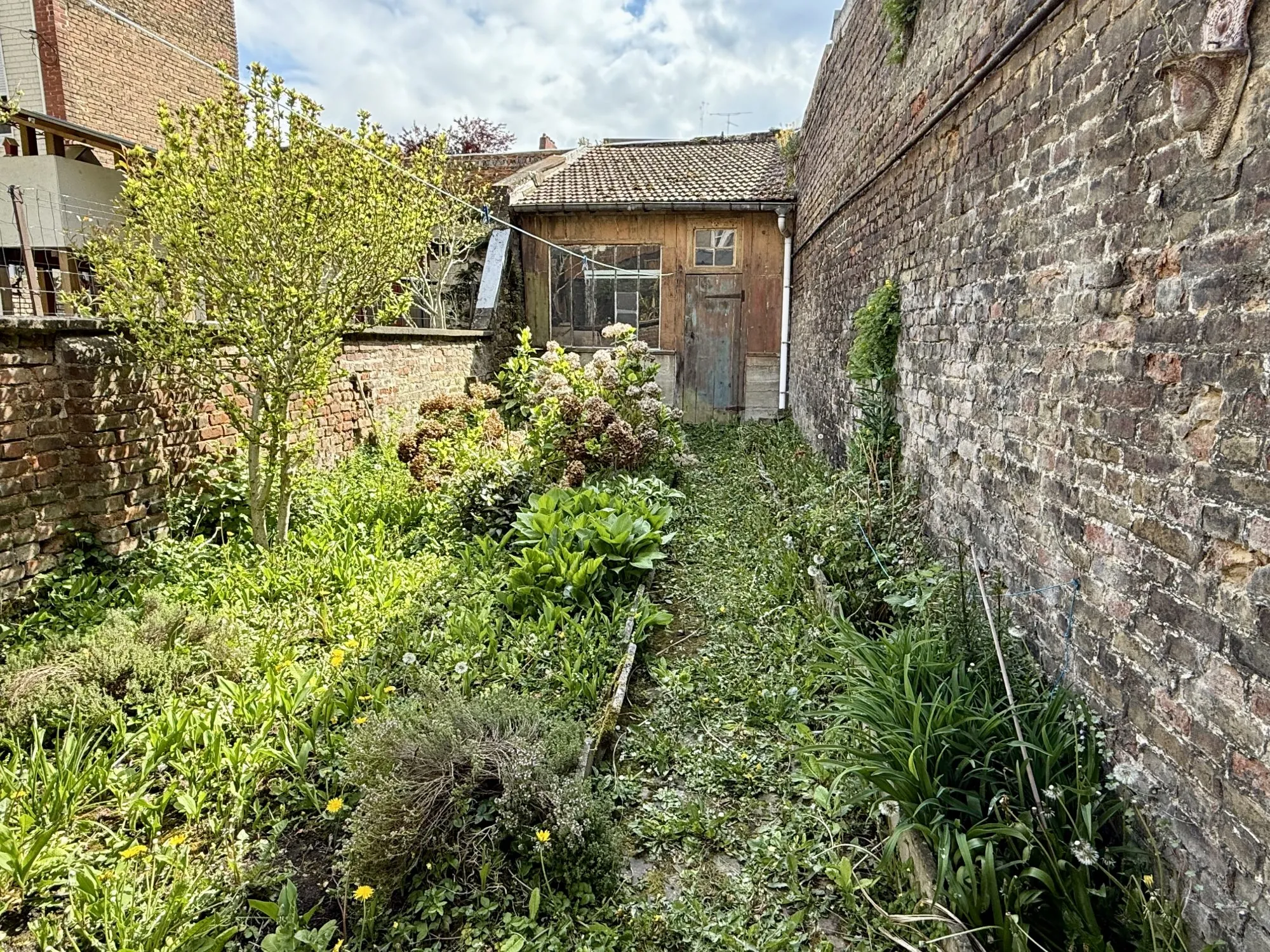 Maison à rénover de 66 m² avec jardin à Amiens - Quartier Saint-Anne 