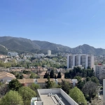Appartement T4 avec vue mer à Marseille Les Caillols, dernier étage, parking & cave