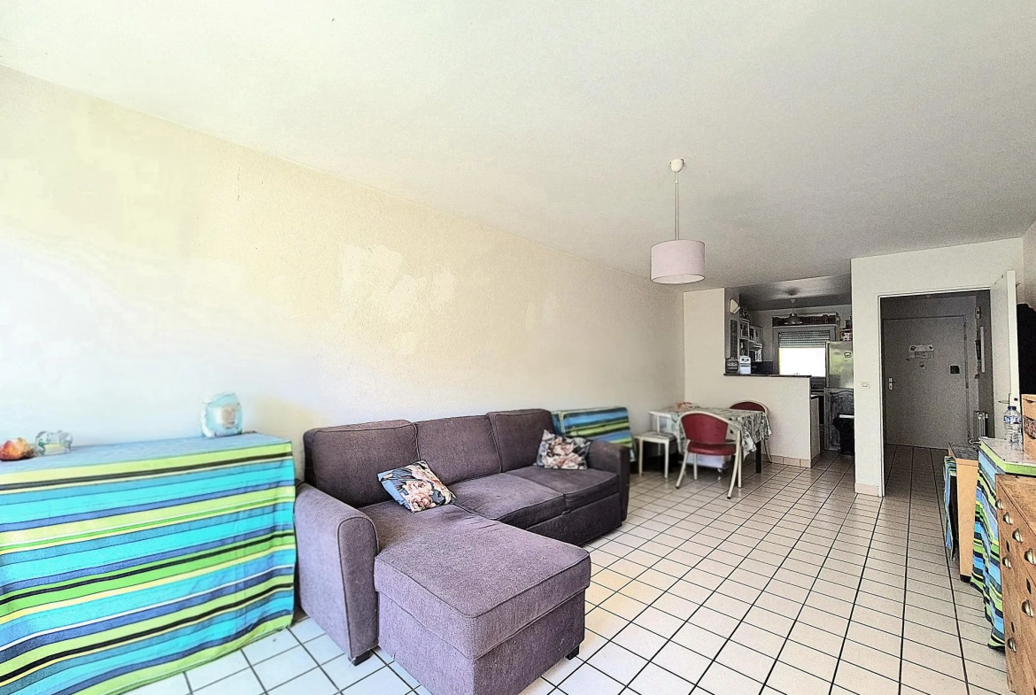 Appartement 3 pièces en rez-de-jardin à Bretigny-sur-Orge avec jardin et parking 