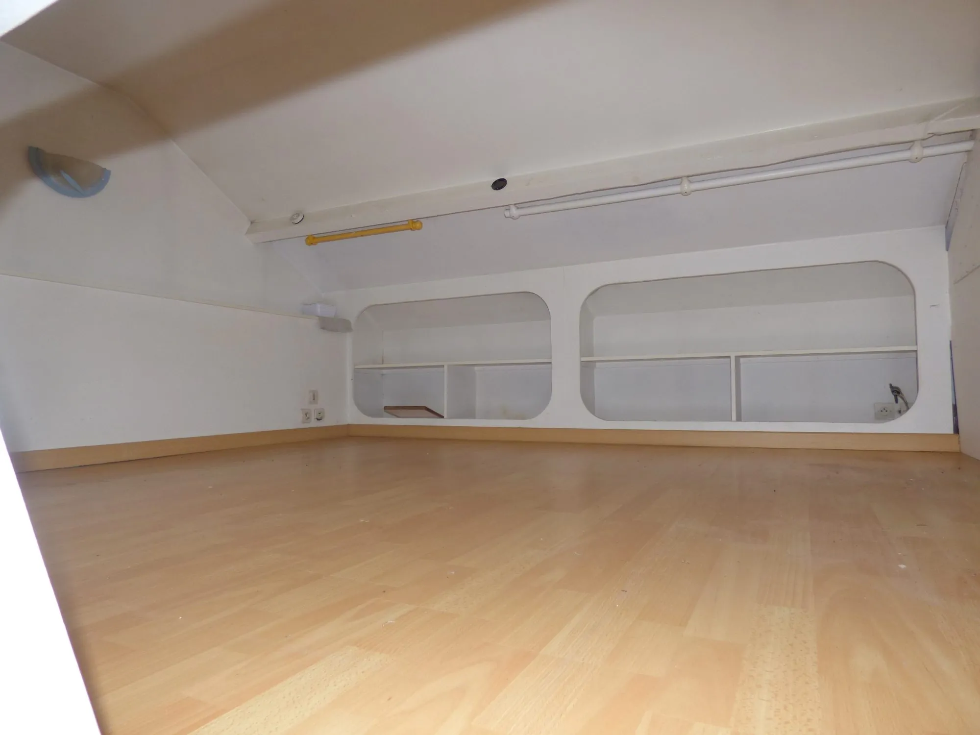 Charmante maison de 55 m² avec terrasse à Fléac, idéale pour investissement 