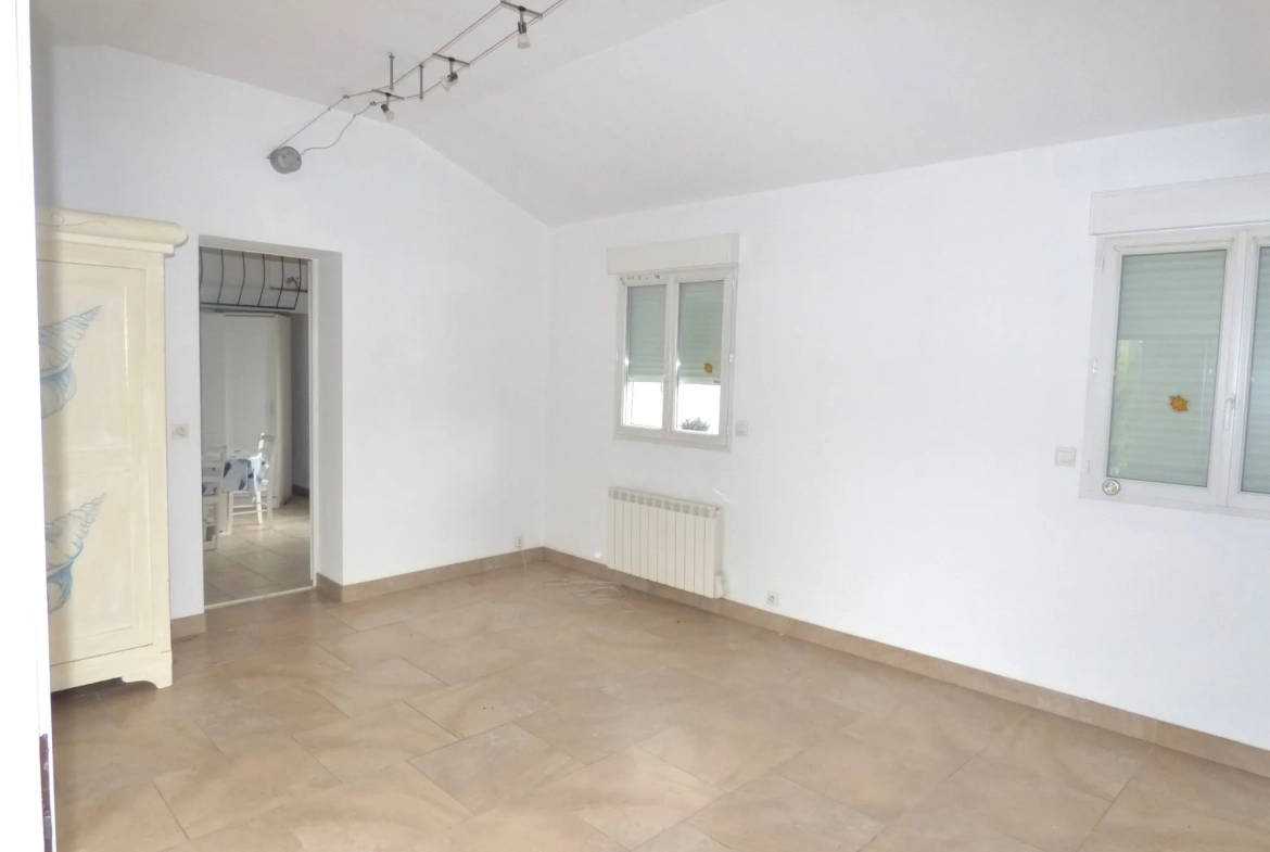 Charmante maison de 55 m² avec terrasse à Fléac, idéale pour investissement 