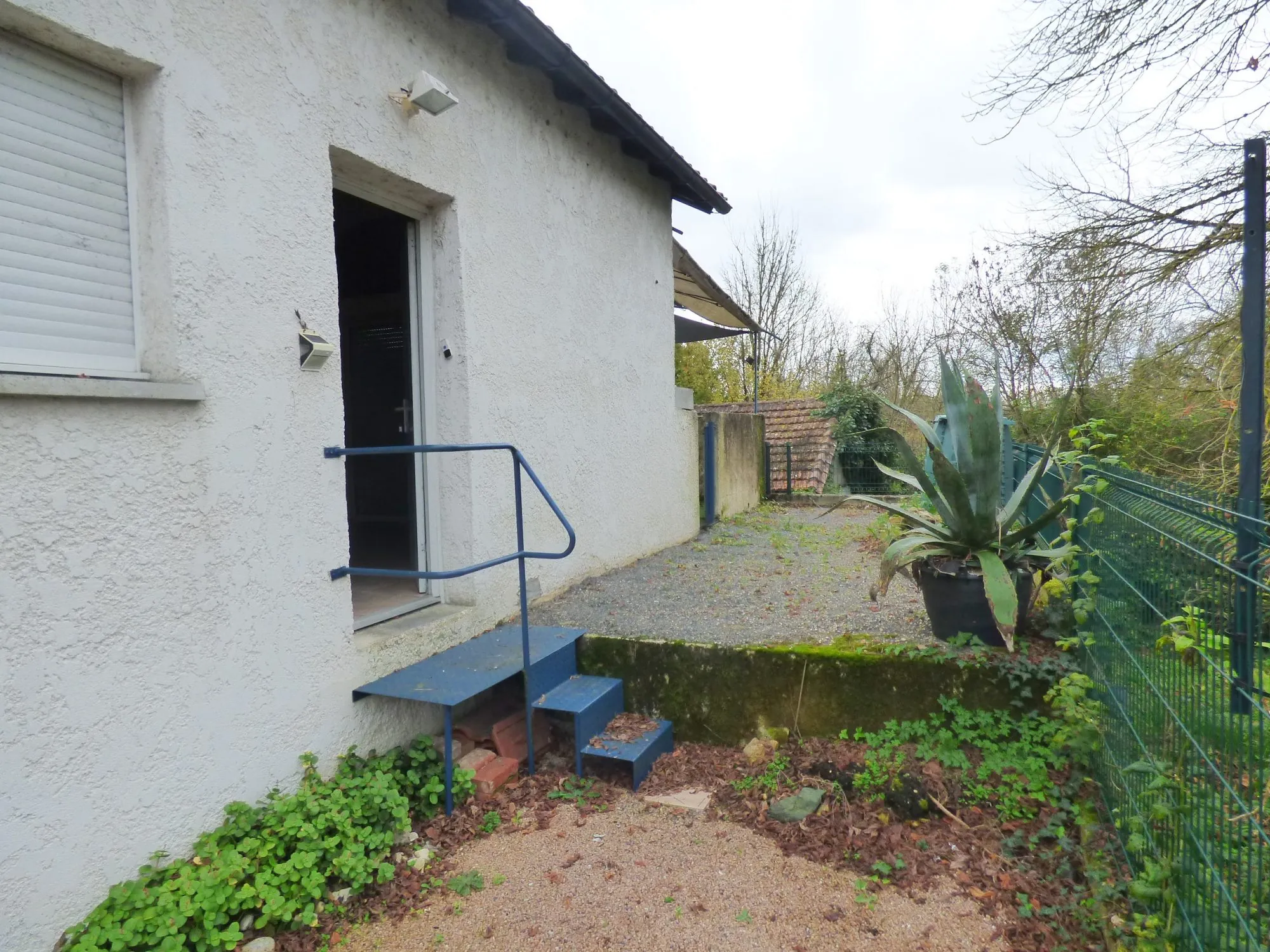 Charmante maison de 55 m² avec terrasse à Fléac, idéale pour investissement 