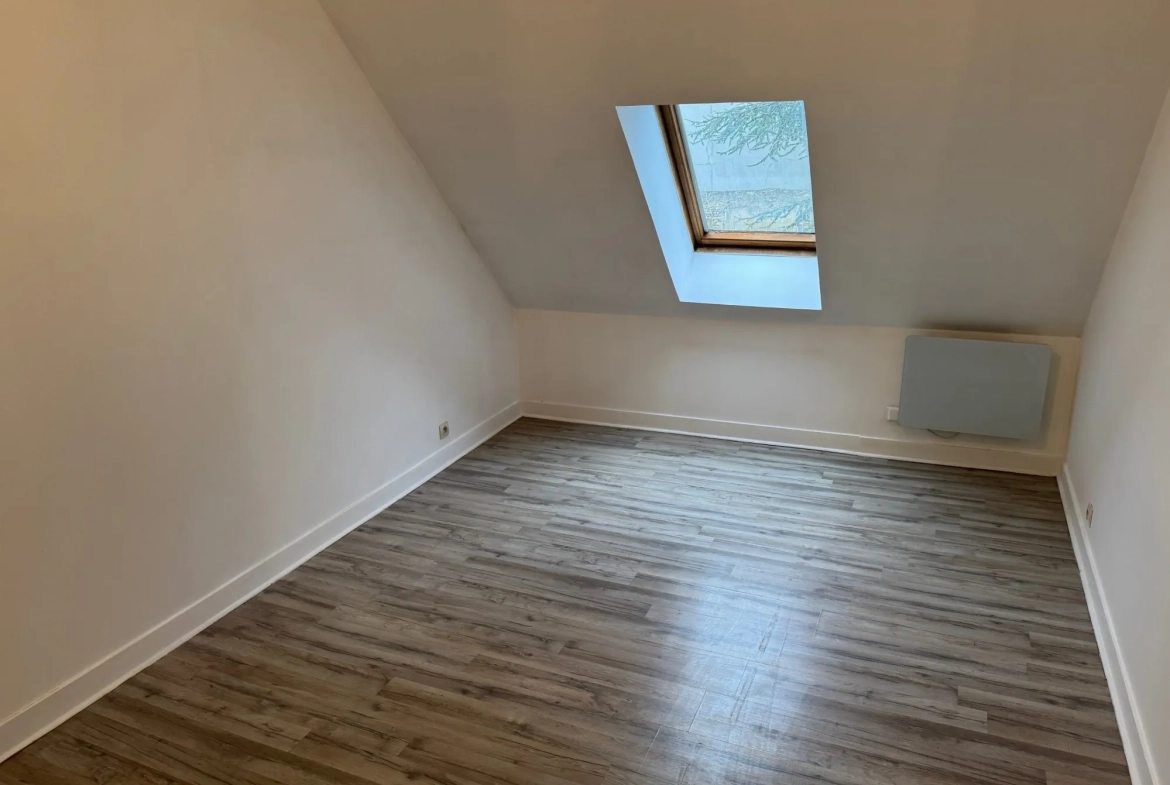 Appartement duplex F3 à Pacy-sur-Eure avec garage et résidence sécurisée 