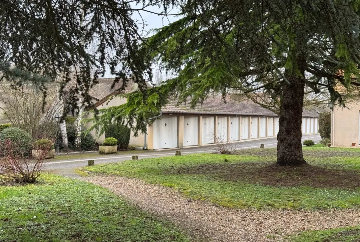 Appartement duplex F3 à Pacy-sur-Eure avec garage et résidence sécurisée 