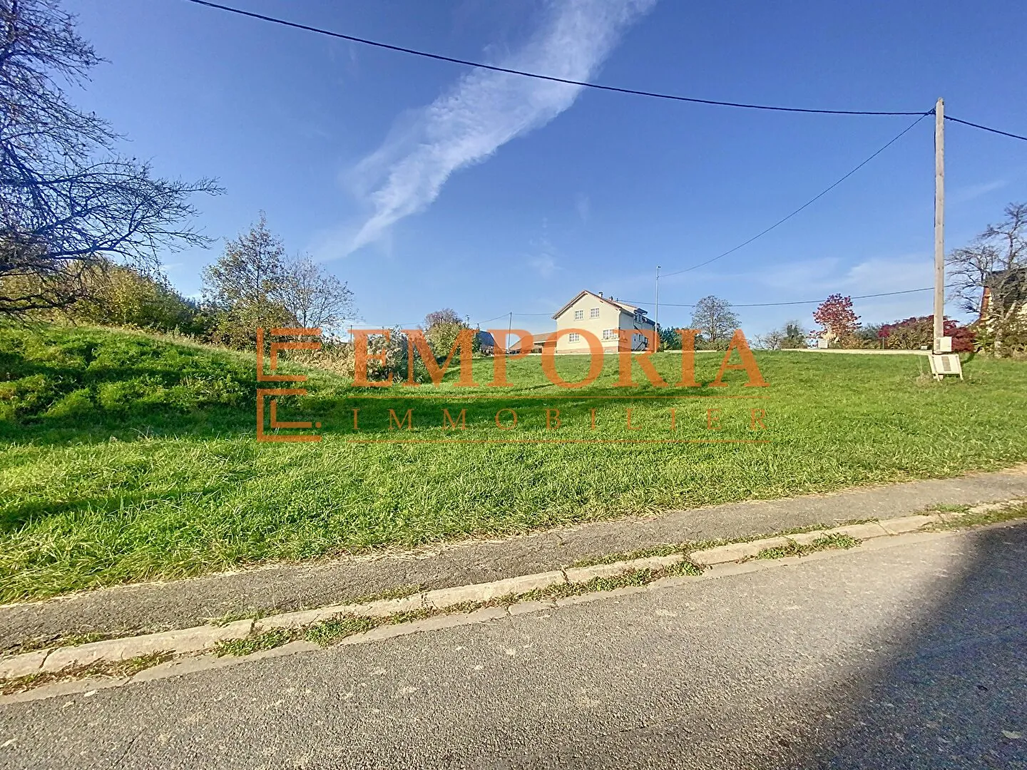 Terrain constructible de 10,55 ares à Jettingen à 20 min de Bâle 