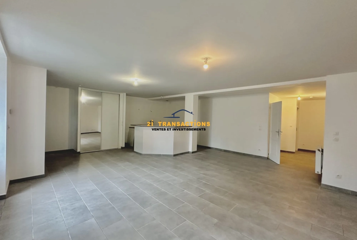 Appartement T4 à vendre à Lorette – 100 m² lumineux et modernisé 