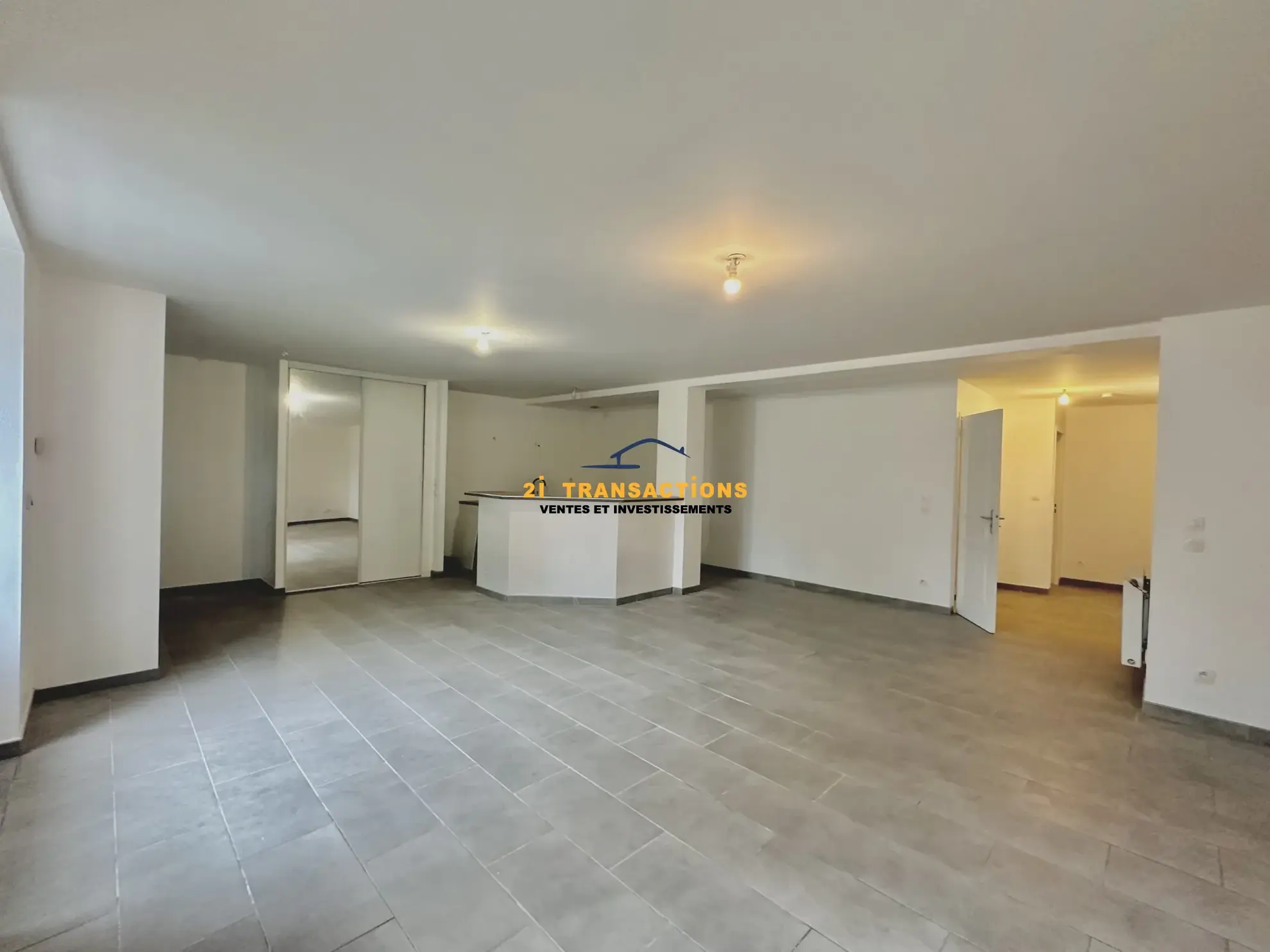 Appartement T4 à vendre à Lorette – 100 m² lumineux et modernisé 