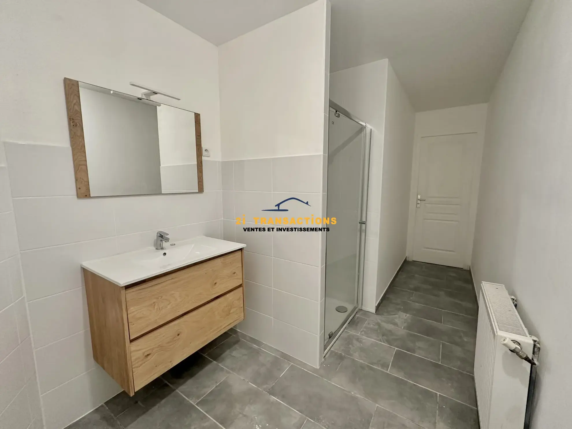 Appartement T4 à vendre à Lorette – 100 m² lumineux et modernisé 