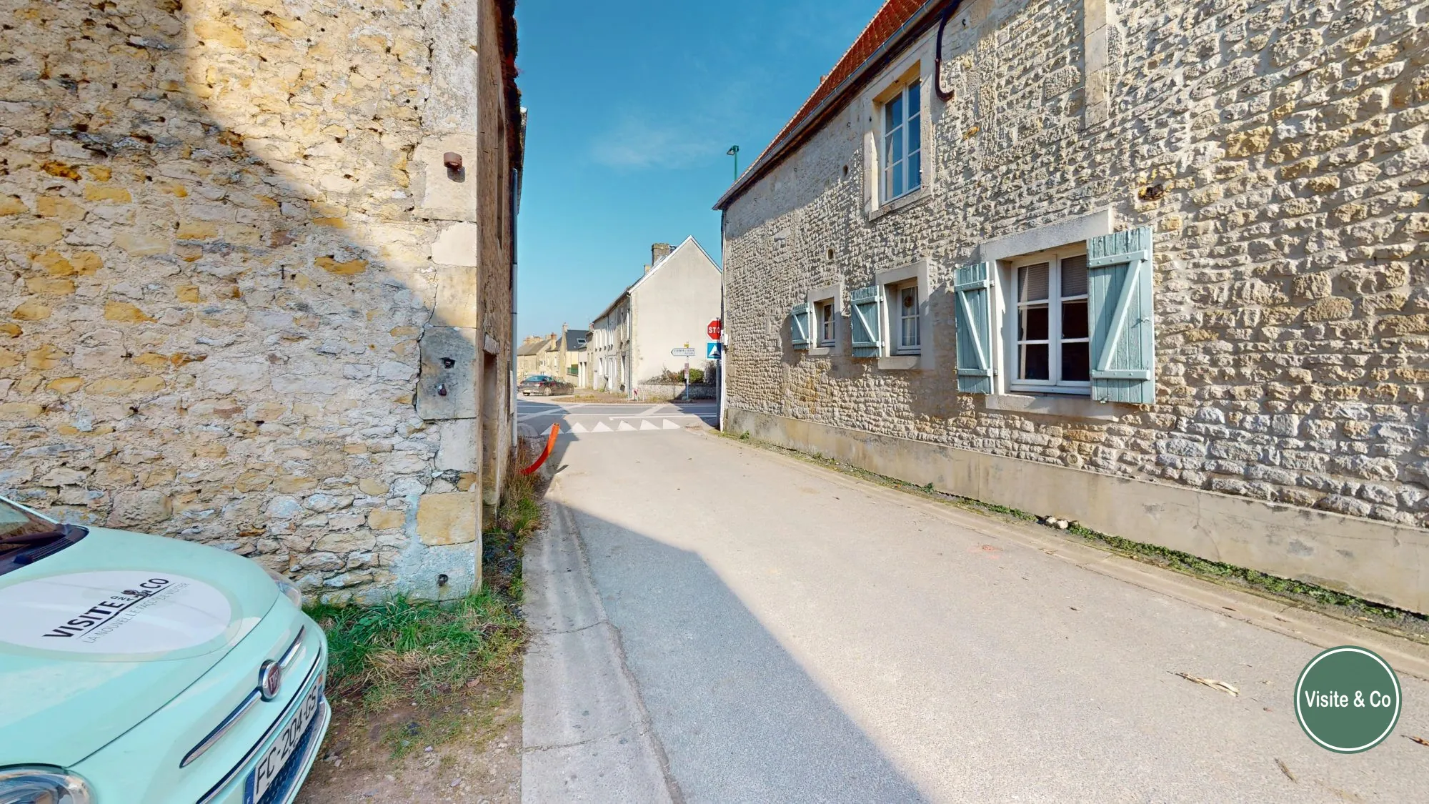 Maison en pierres à rénover à Ussy - Opportunité d'investissement ou résidence principale 