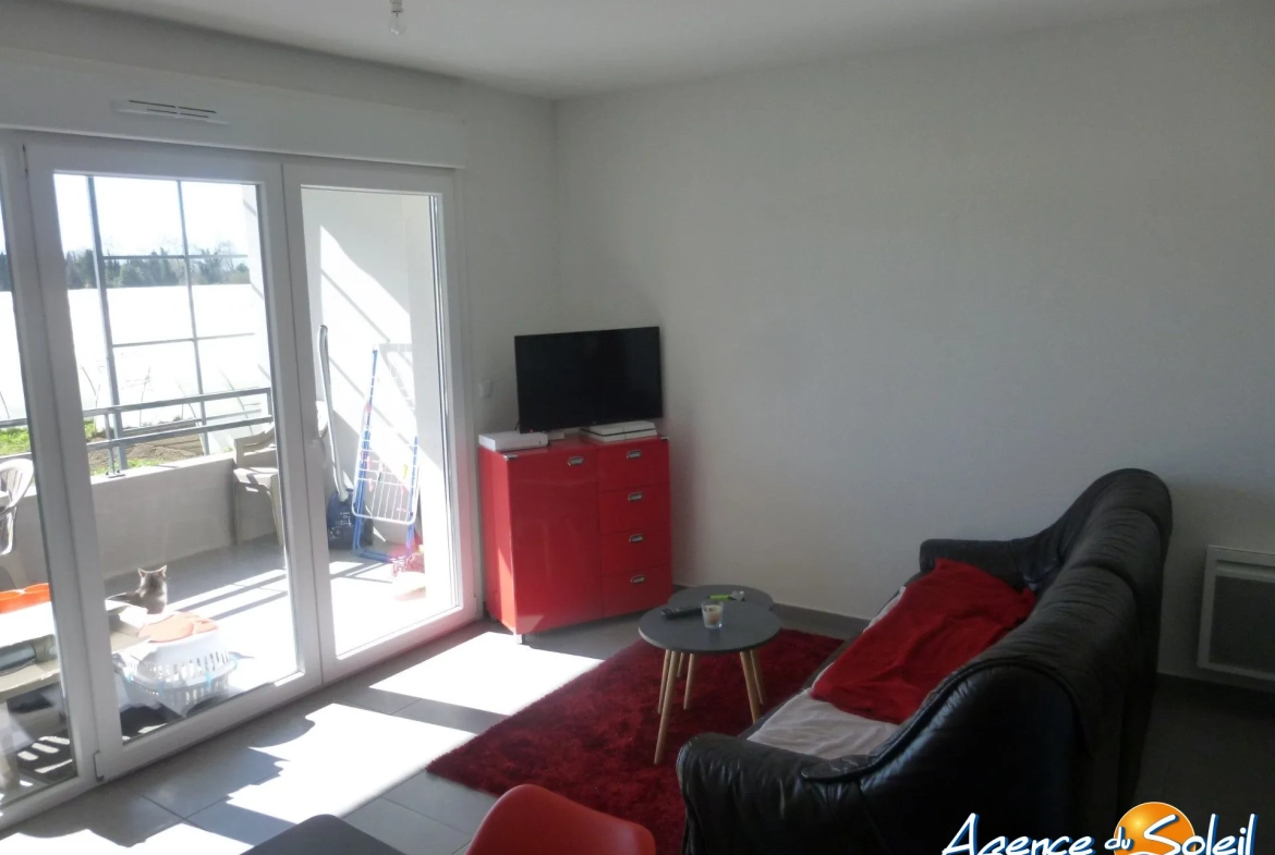 Investissement locatif à Saint-Cyprien : T2 avec parking et terrasse de 36 m² 