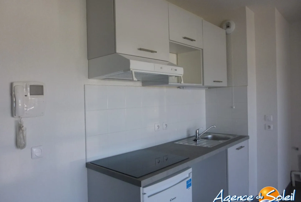 Investissement locatif à Saint-Cyprien : T2 avec parking et terrasse de 36 m² 