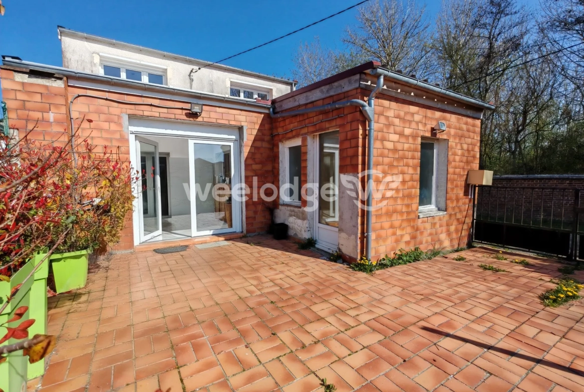 Maison à vendre à Maisnil-lès-Ruitz, 5 chambres, jardin, garage, proximité axes 