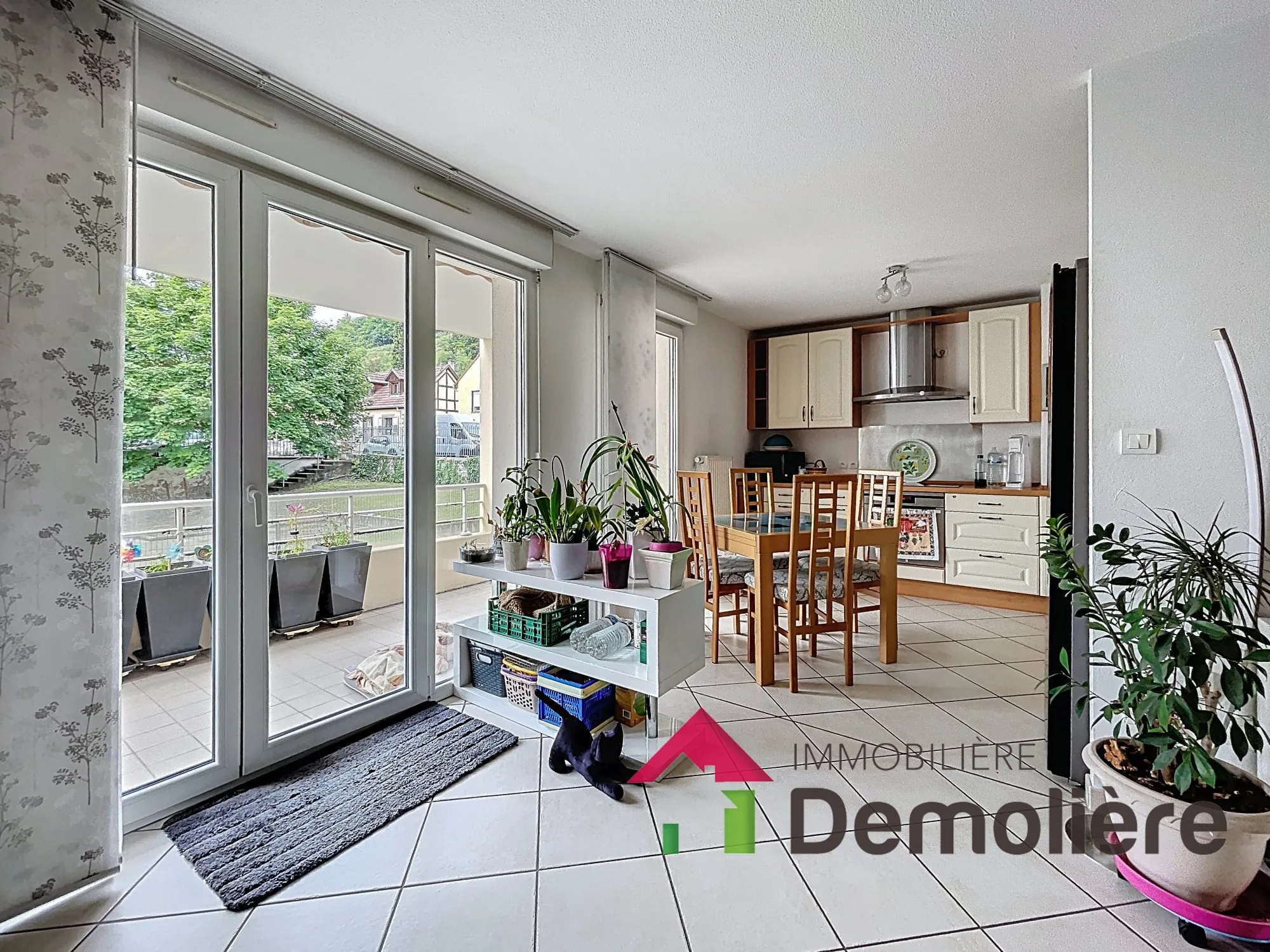 Spacieux appartement 3 pièces avec terrasse à Barr, proche toutes commodités 
