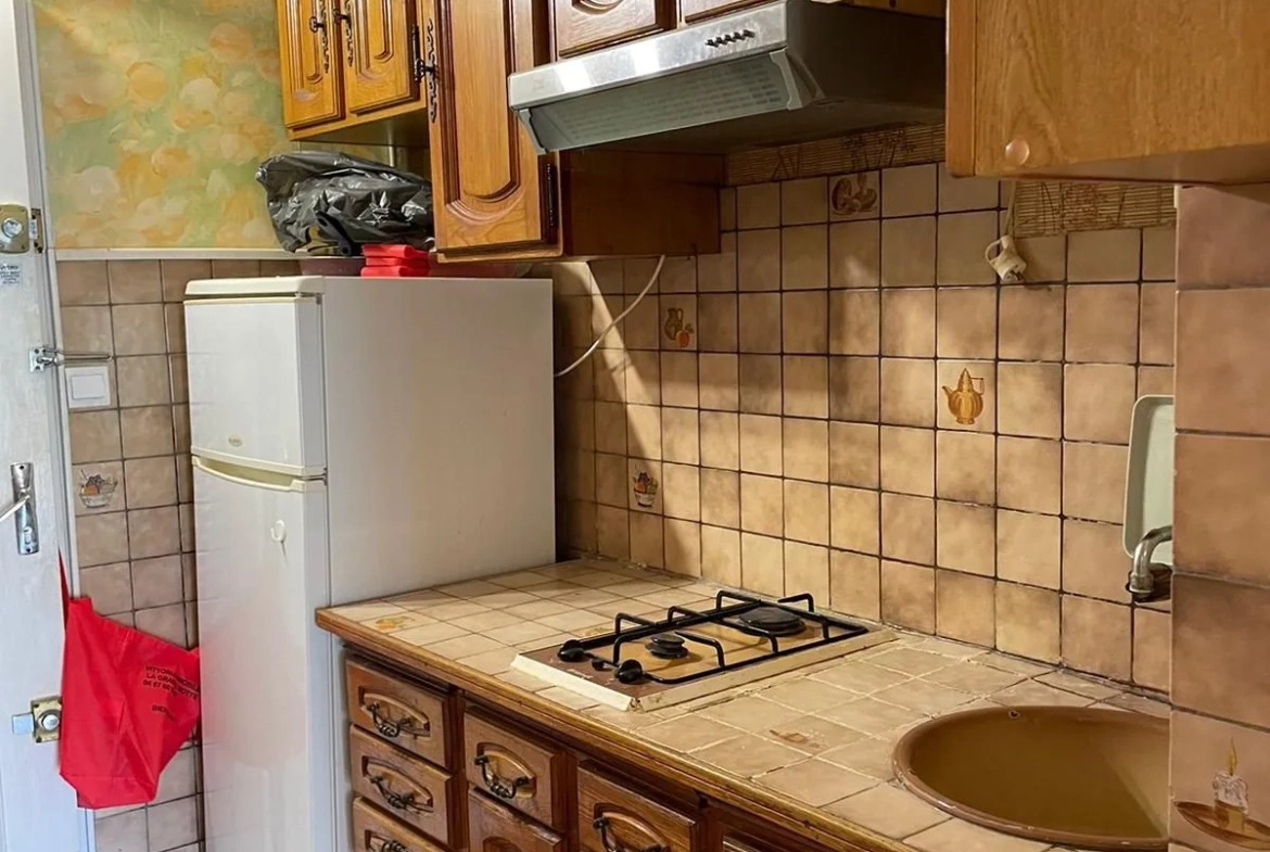Studio à Rafraîchir à La Petite Motte - Secteur Calme et Recherché 