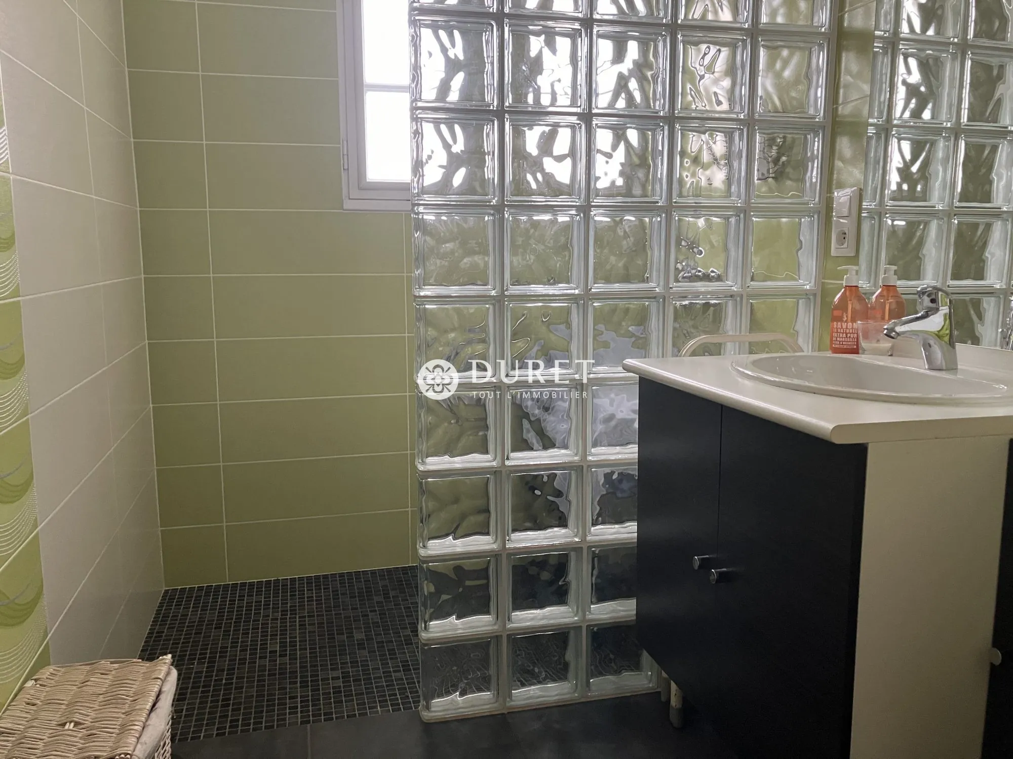 Maison à vendre à Montrevault-sur-Evre avec 3 chambres et garage 