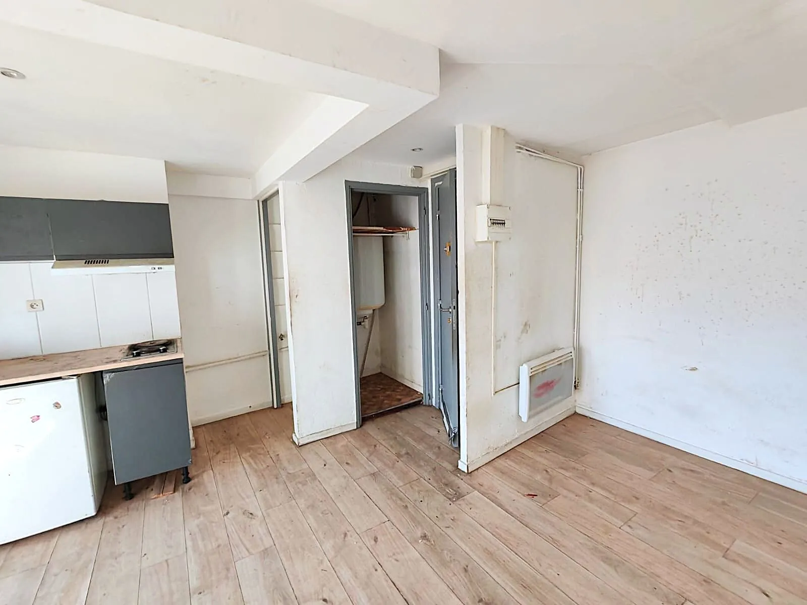 Immeuble de rapport avec 4 studios à Béziers, idéal pour investissement patrimonial 