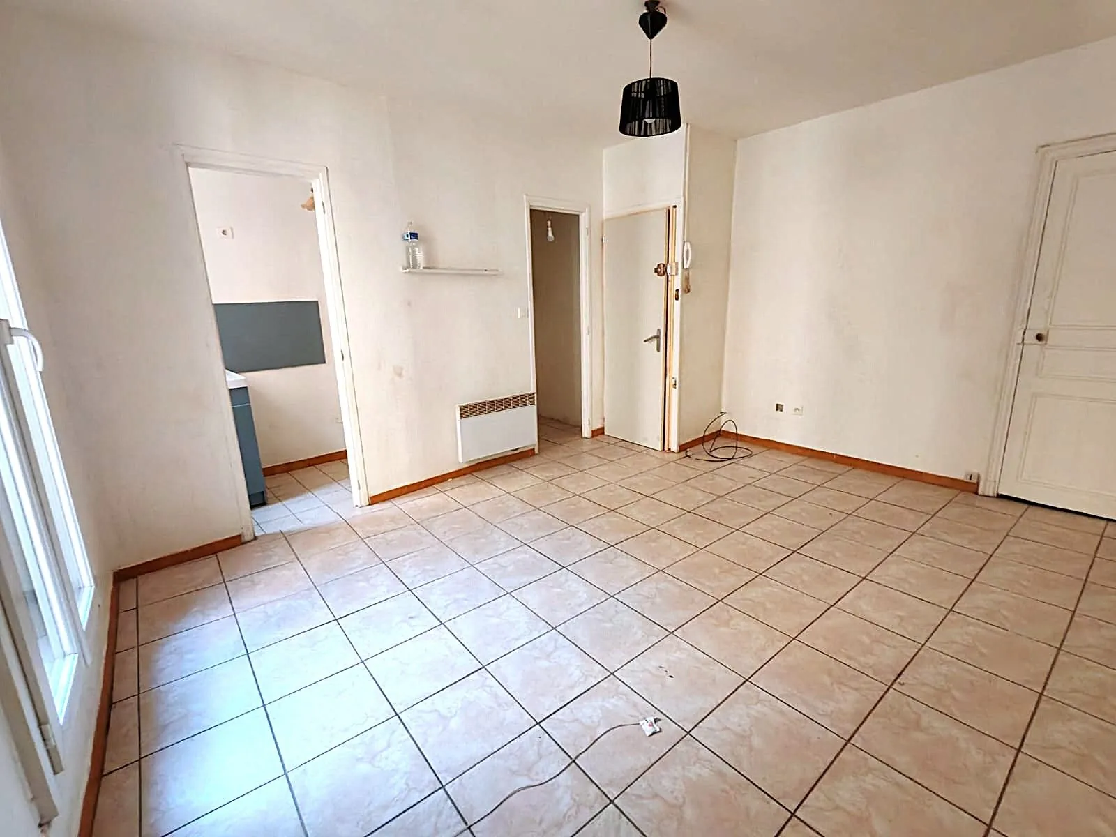 Immeuble de rapport avec 4 studios à Béziers, idéal pour investissement patrimonial 
