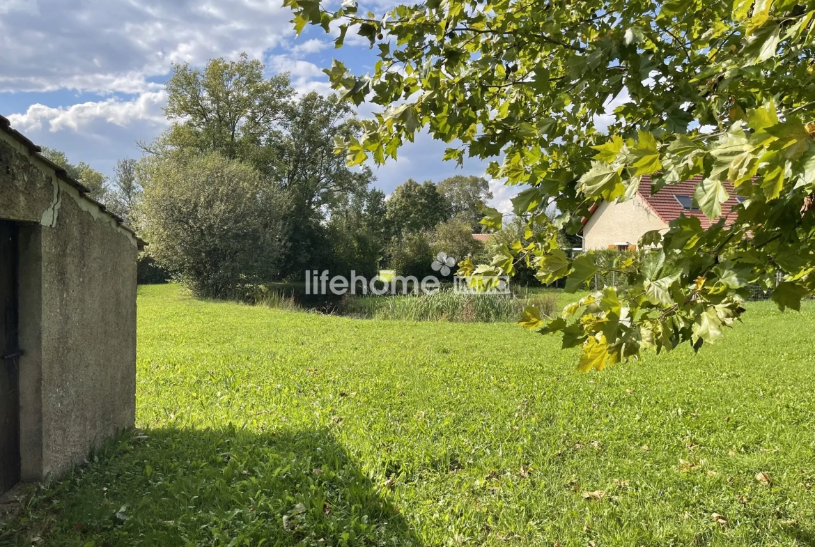 Belle maison de 125 m² avec terrain arboré à Savigny-sur-Seille 