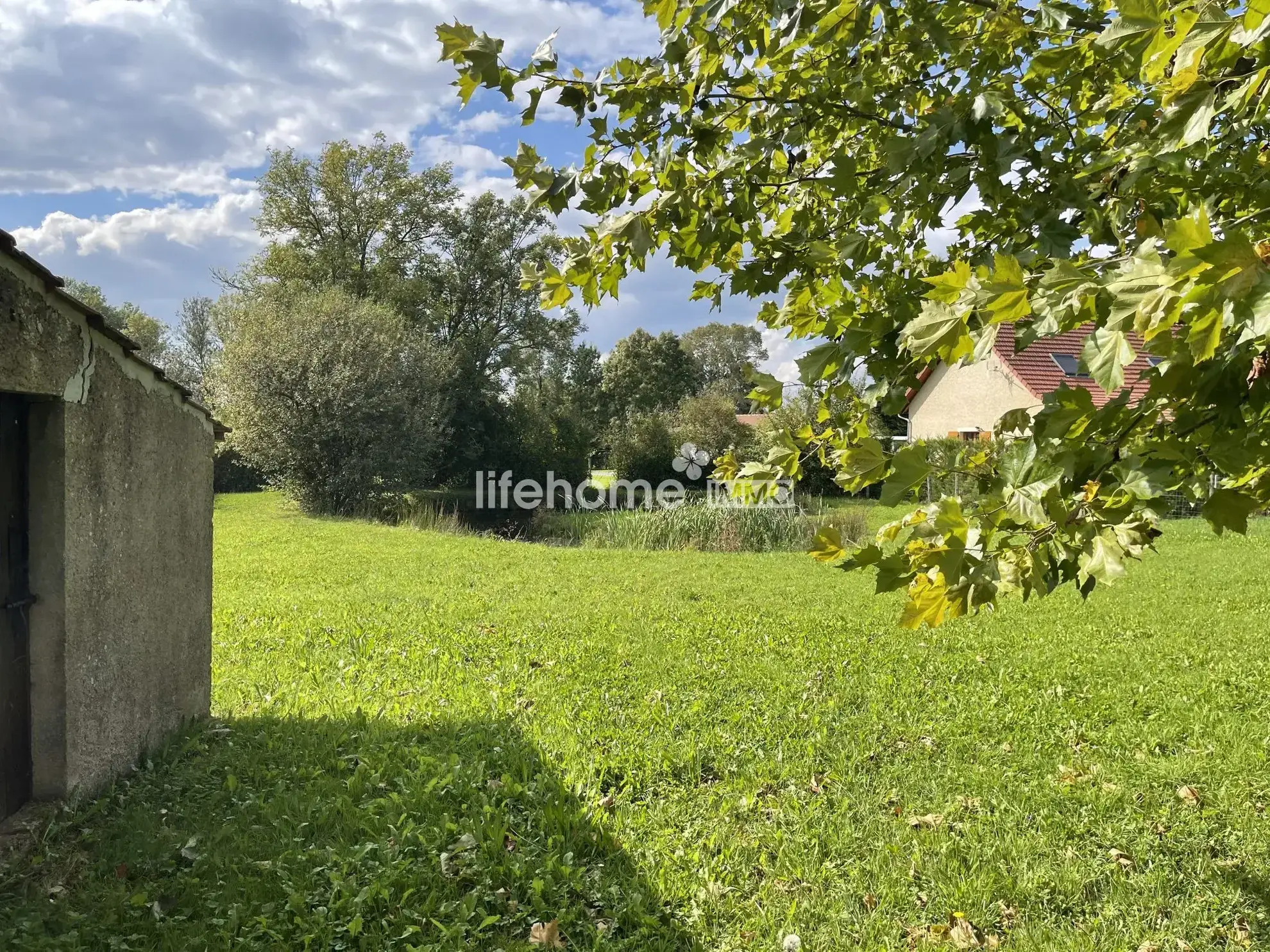 Belle maison de 125 m² avec terrain arboré à Savigny-sur-Seille 