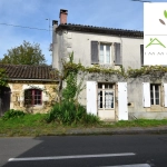 Maison à rénover à Ecuras, 4 pièces, 2 chambres, potentiel élevé